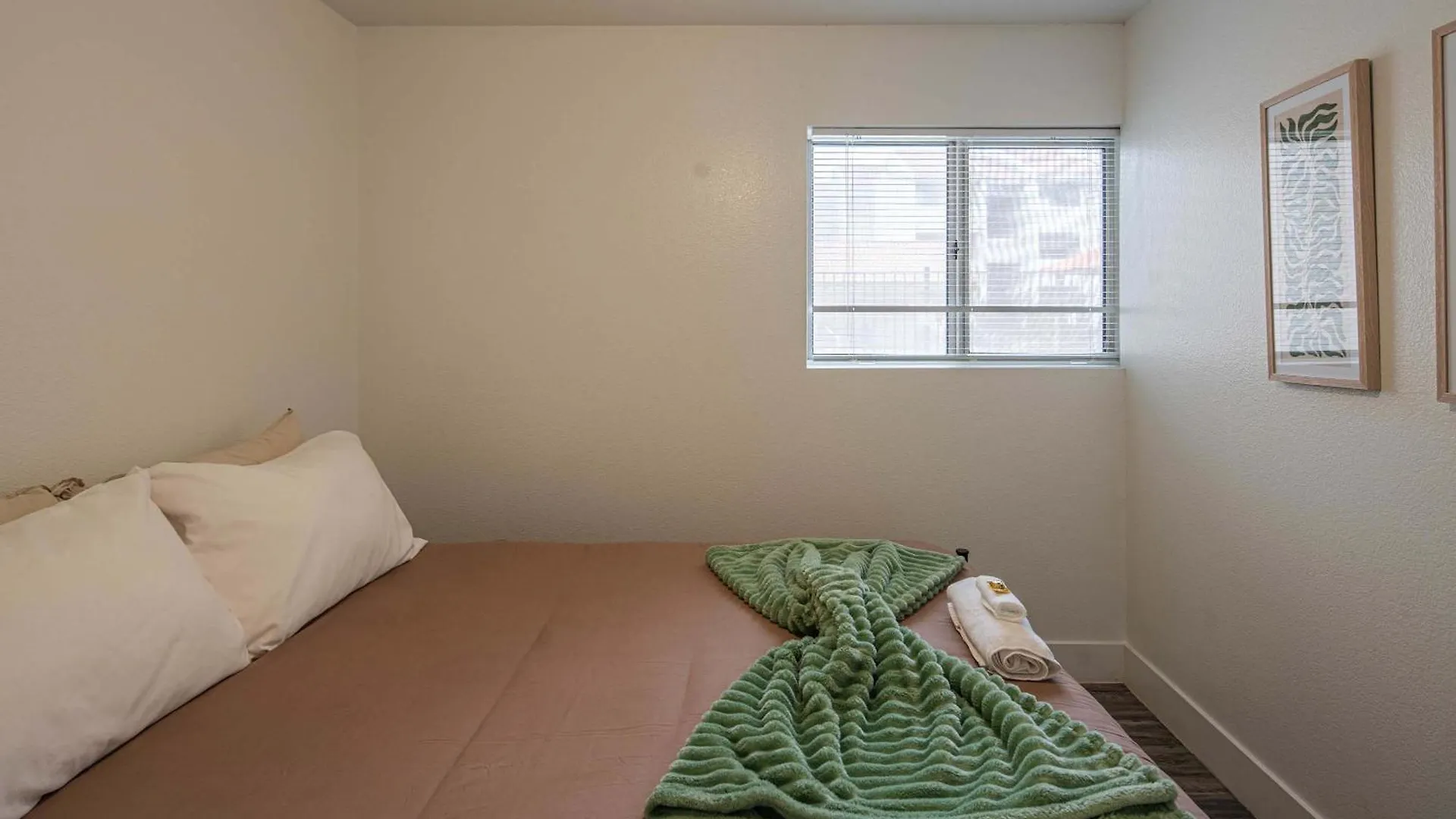 Relax In The Heart Of Tempe Apartment United States